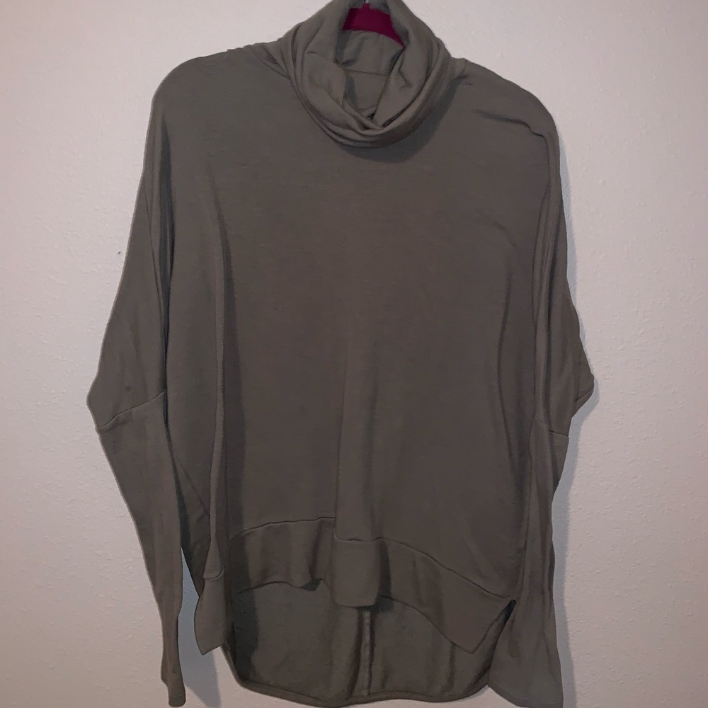 Long sleeve Turtle neck